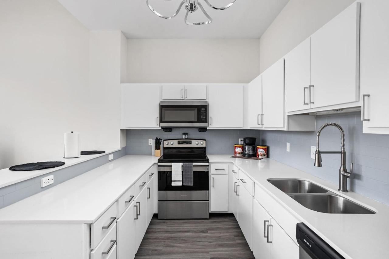 2Br 2Ba In The Block Apartment By Cozysuites Indianapolis Zewnętrze zdjęcie